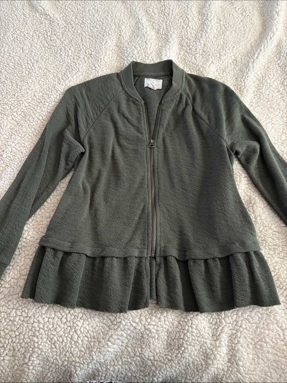 Caslon Olive Green Ruffle-Hem Zip Cardigan